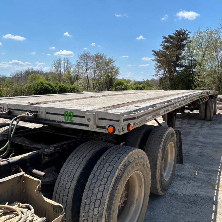 #31968 • 1986 EAST MFG FLATBED TRAILER
