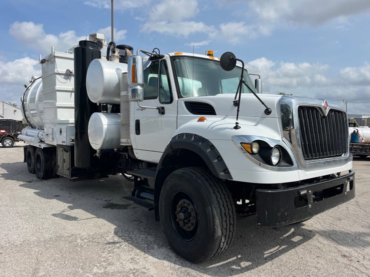 2012-international-workstar-7600-image-3