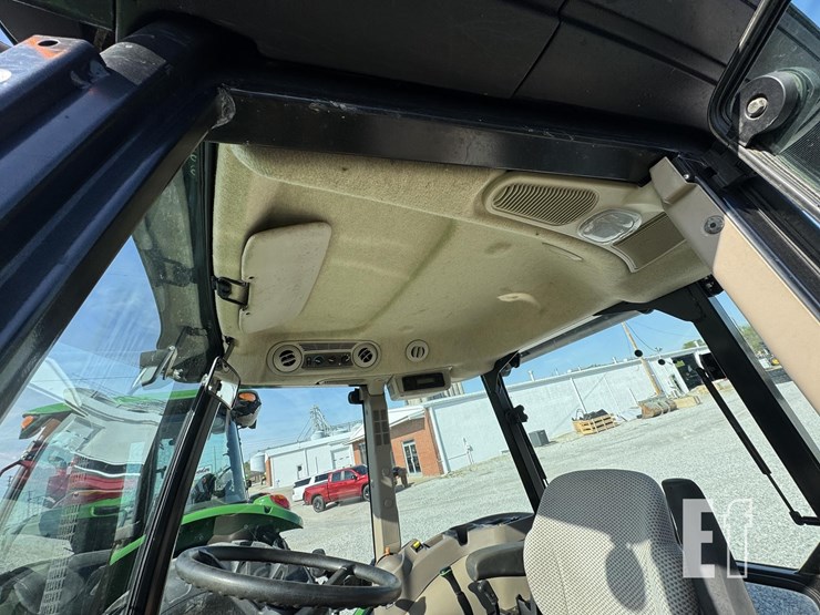 2022-john-deere-5055e-image-14