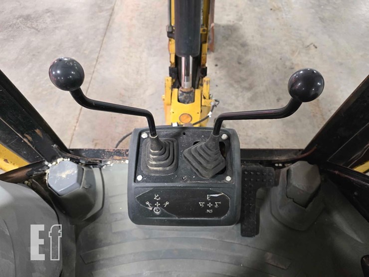 2009-caterpillar-416e-image-20