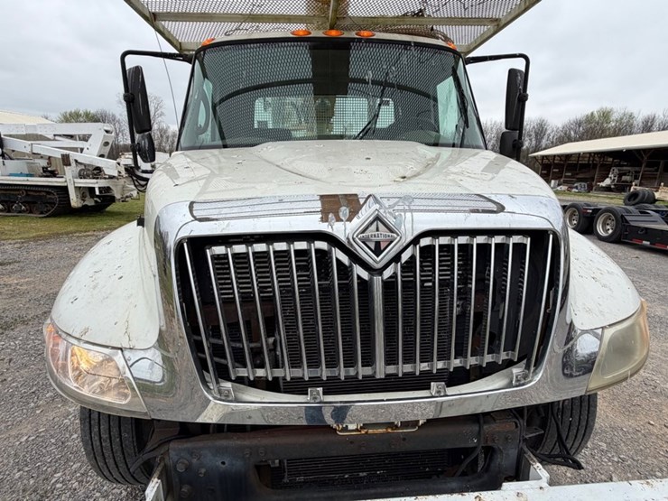 2009-international-durastar-4300-image-14
