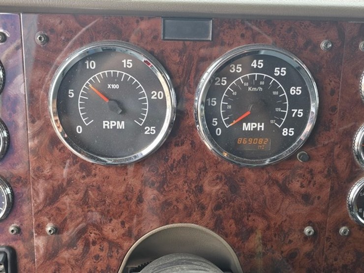 2006-international-9900-image-74