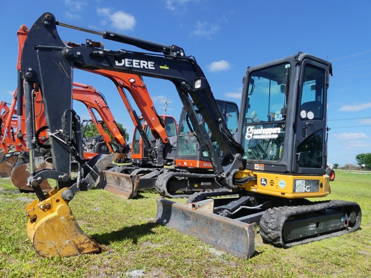 2018-deere-35g-image-2