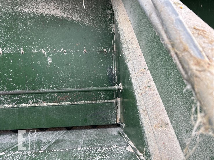 john-deere-310-image-22