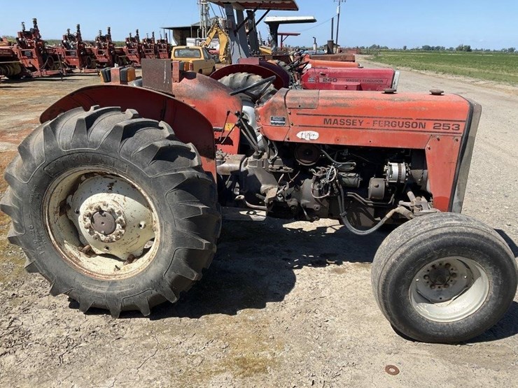 massey-ferguson-253-image-2