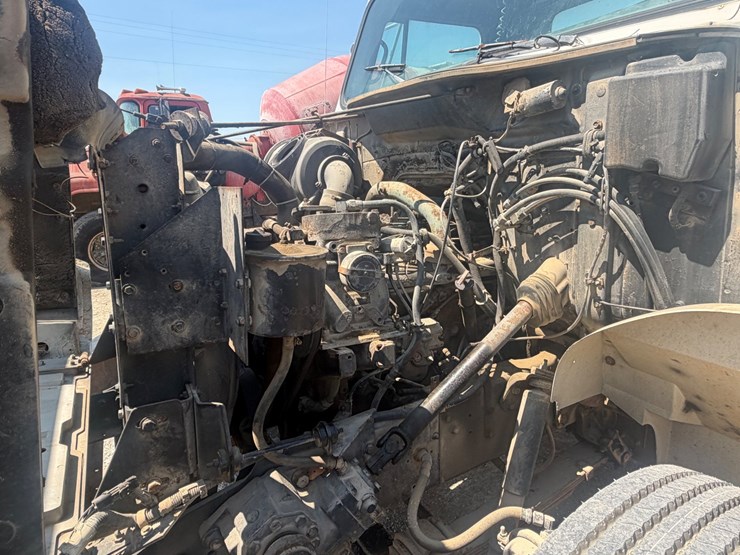 1990-international-4900-image-40