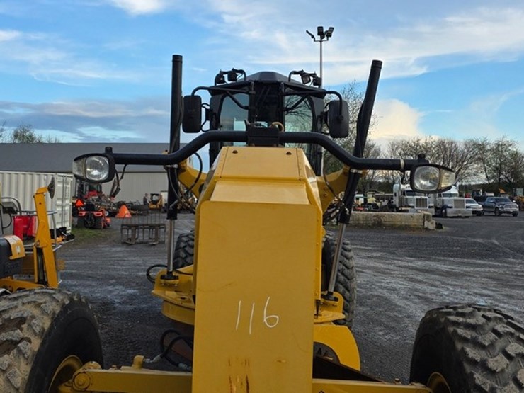 2020-caterpillar-140-image-49