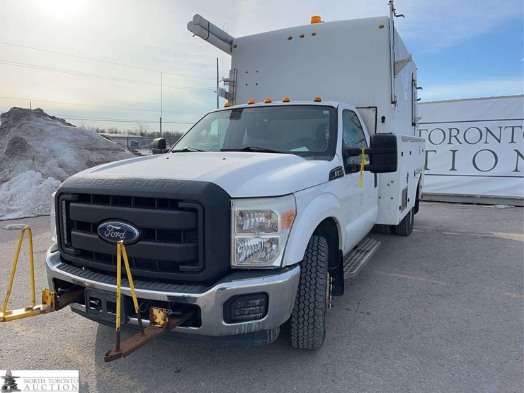 2013-ford-f350-image-1