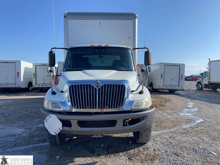 2013-international-durastar-4300-image-2