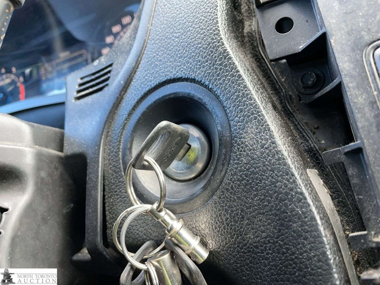 2017-ford-explorer-image-14