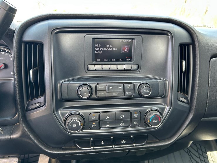 2017-gmc-sierra-1500-image-23