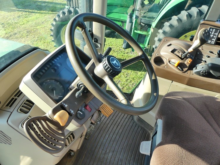 john-deere-7320-image-12