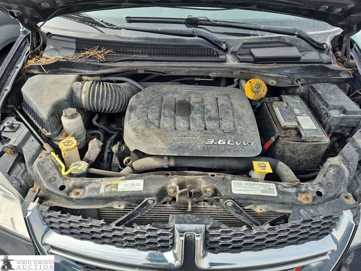 2016-dodge-grand-caravan-sxt-image-27