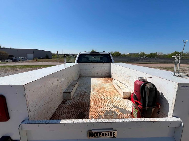 2020-ford-f350-image-12