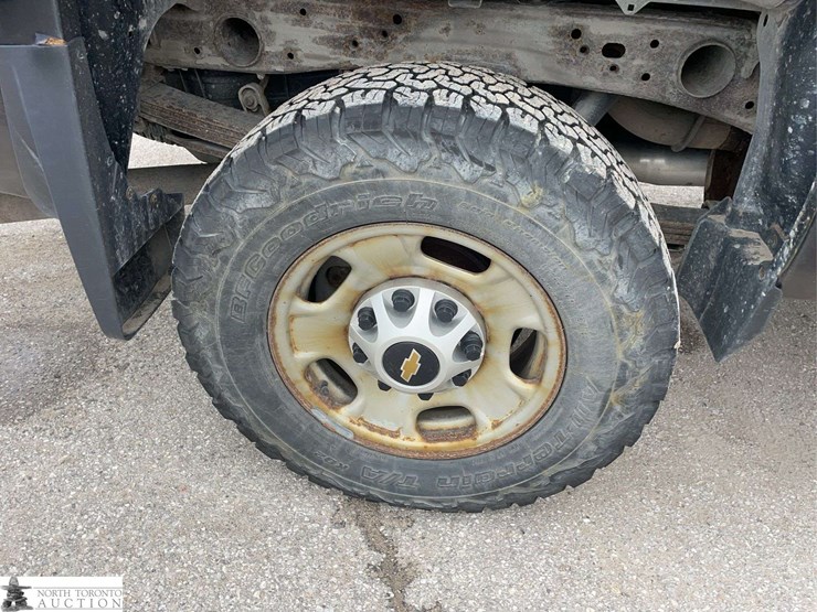 2016-chevrolet-silverado-2500hd-image-22