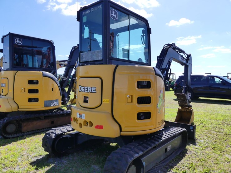 2018-deere-35g-image-4