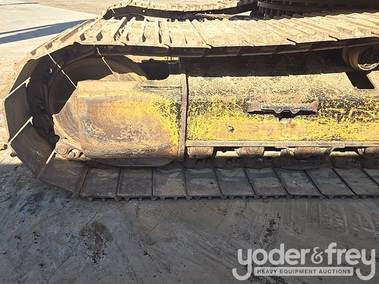 2019-caterpillar-336-image-10