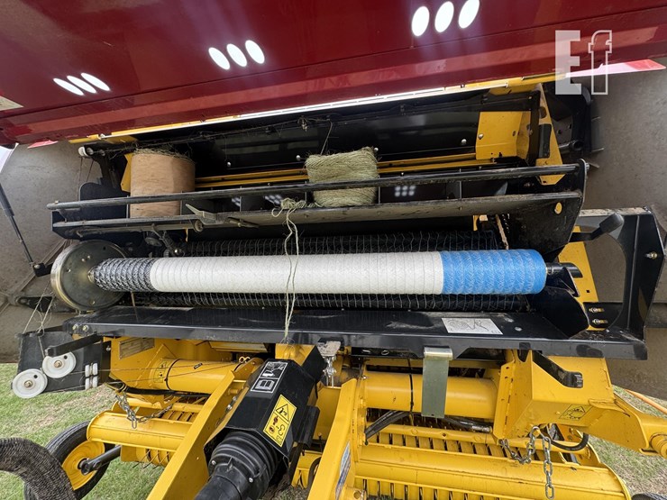 2022-new-holland-roll-belt-560-image-10