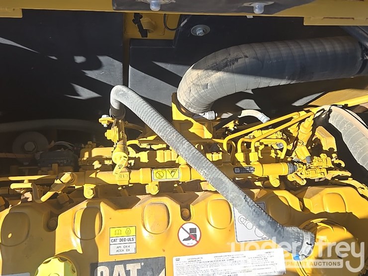 2019-caterpillar-336-image-56