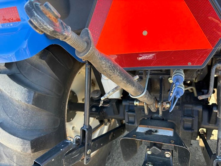 new-holland-t2320-image-14