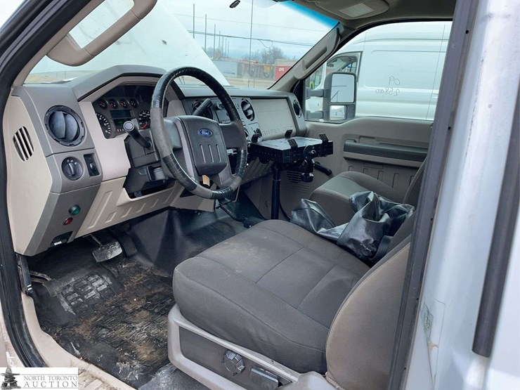 2009-ford-f450-image-11