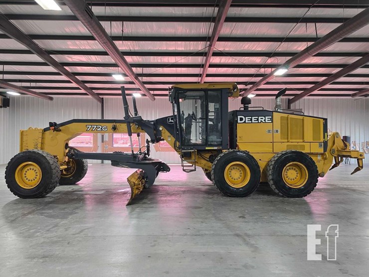 2012-deere-772g-image-5