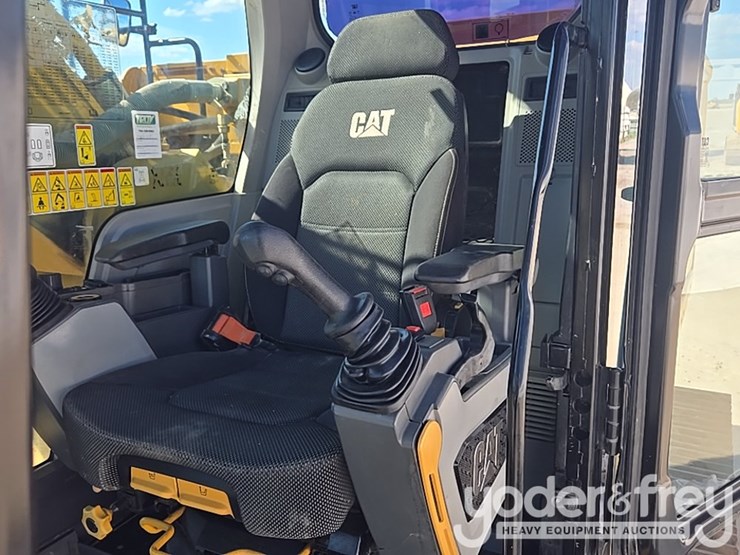 2019-caterpillar-336-image-87