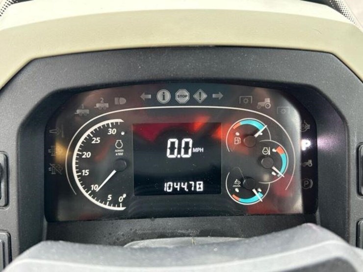 2016-john-deere-5085e-image-11