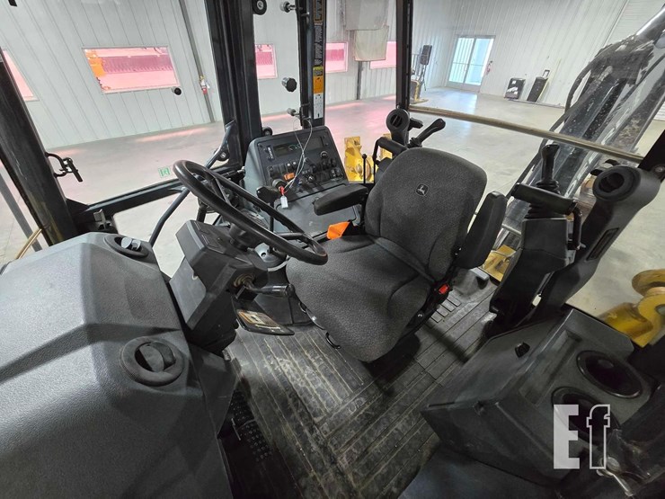 2023-deere-310-g-tier-image-18