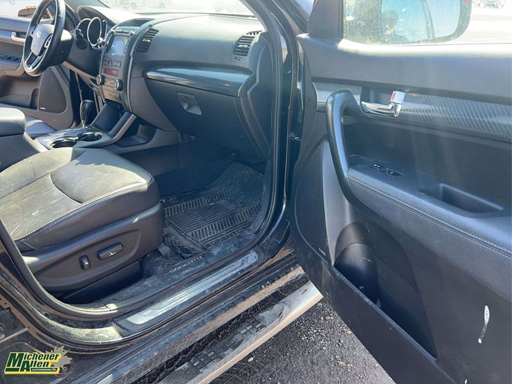 2012-kia-sorento-image-19