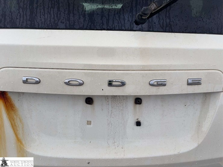 2011-dodge-grand-caravan-se-image-32