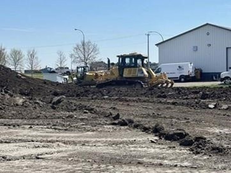 2017-komatsu-d61pxi-image-22