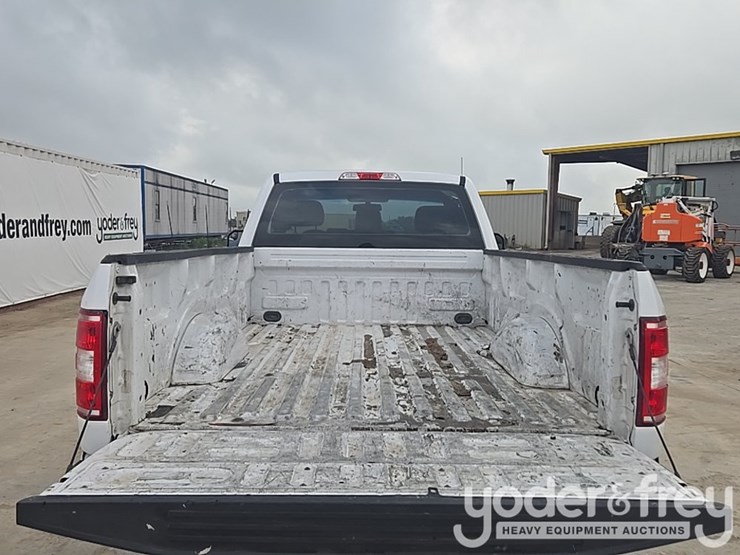 2019-ford-f150-image-30