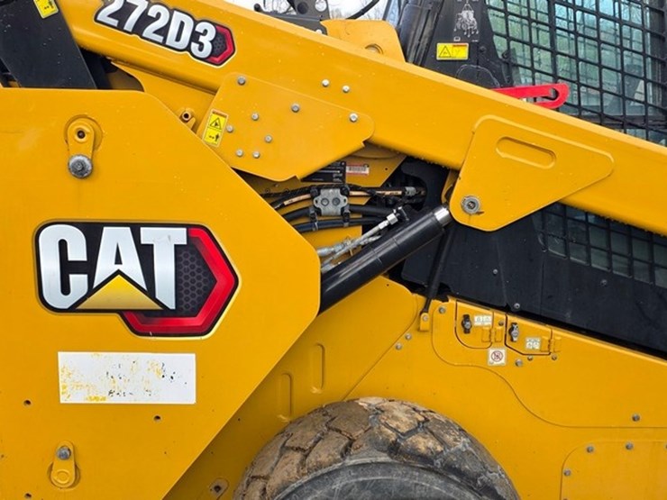2022-caterpillar-272d3-image-15