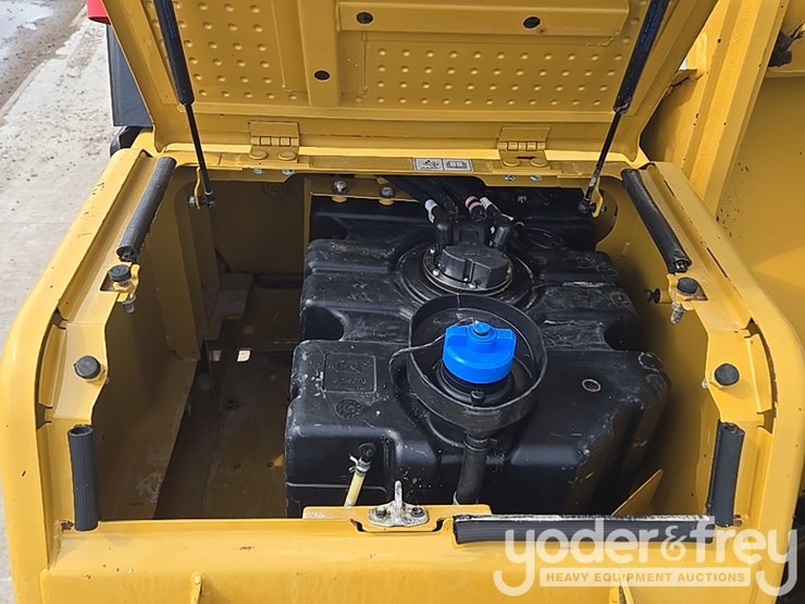 2019-caterpillar-336-image-88