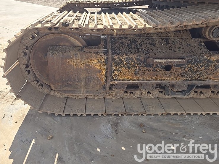 2019-caterpillar-336-image-11