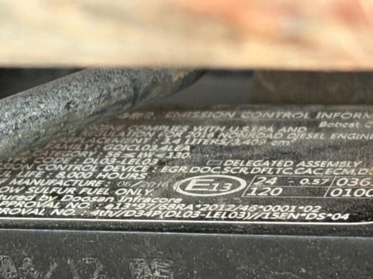 2016-bobcat-t750-image-22