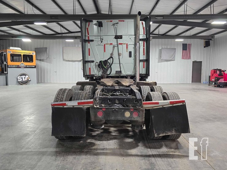 2012-international-prostar-image-8