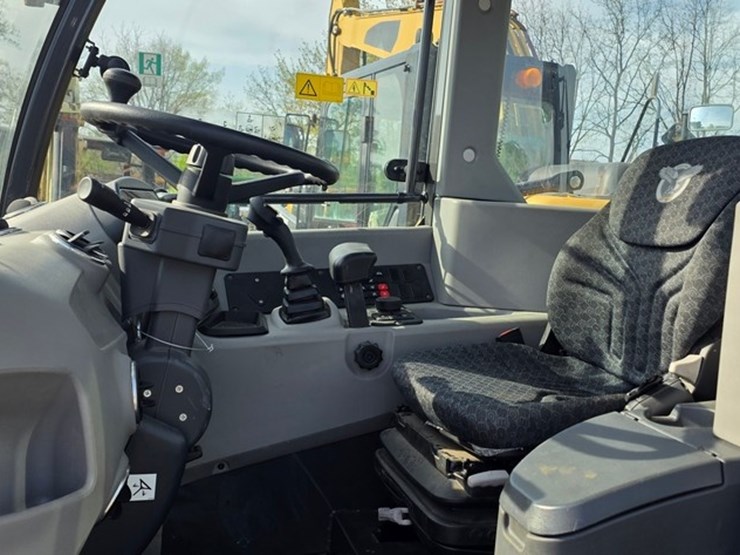 2023-case-321f-image-50