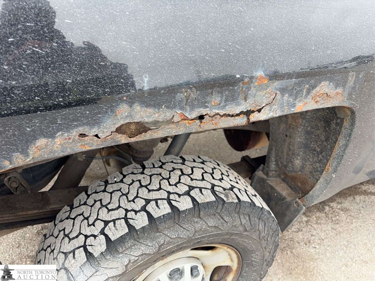 2016-chevrolet-silverado-2500hd-image-42