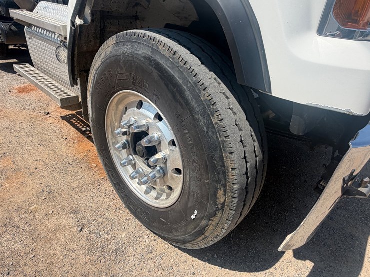 2016-western-star-4700-image-9