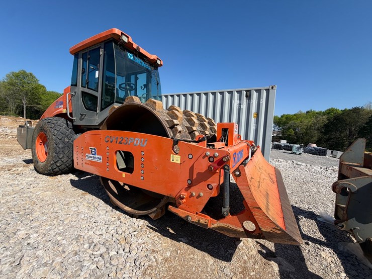 #31928-•-2020-xcmg-cv123pdu-vib-padfoot-compactor-image-11