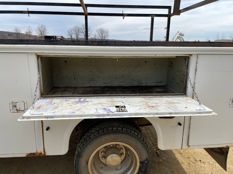 2008-ford-f550-image-30