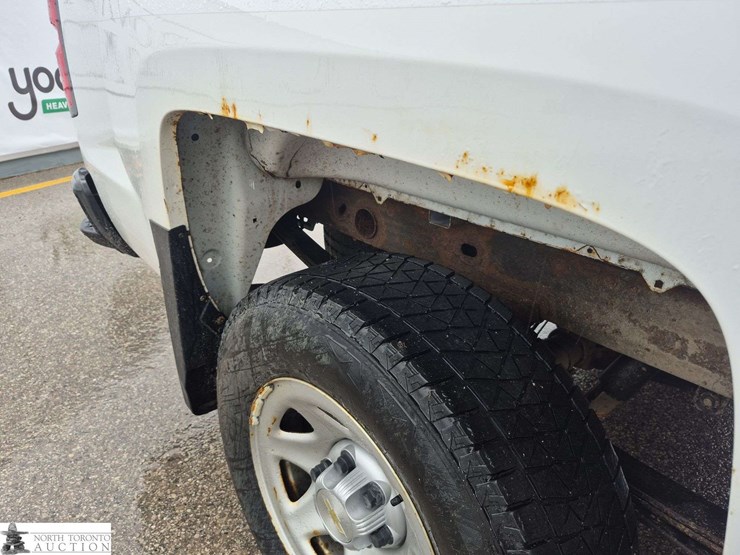 2018-chevrolet-silverado-1500-image-29