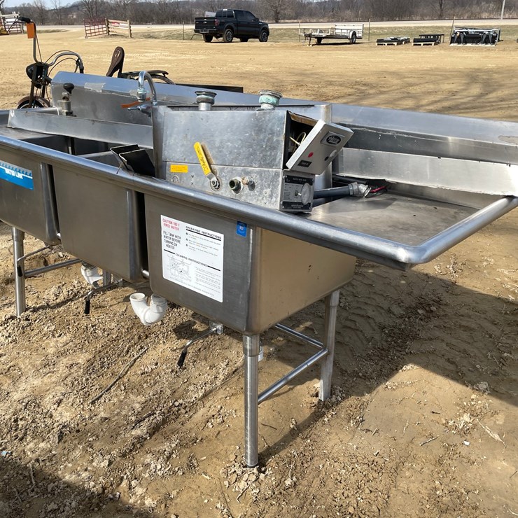 #3974 • Stainless Steel 3-Bay Sink