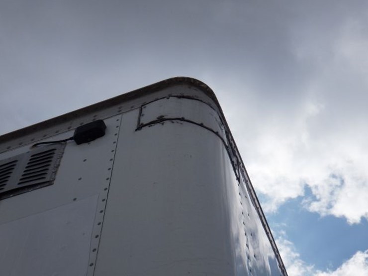 2014-hyundai-translead-image-3