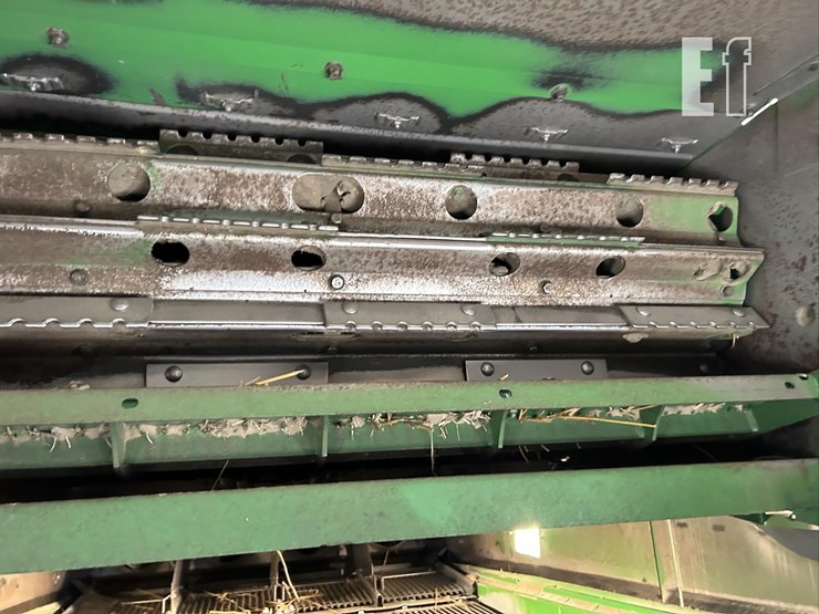 2012-john-deere-s690-image-31