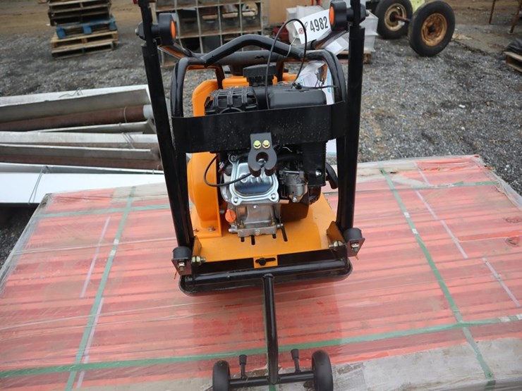 future-vibratory-plate-compactor-image-3