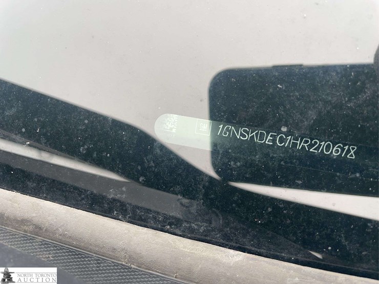 2017-chevrolet-tahoe-image-17