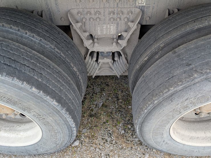 2015-kenworth-t880-image-10